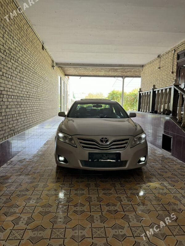 Toyota Camry 2010 - 220 000 TMT - Чарджоу - img 4