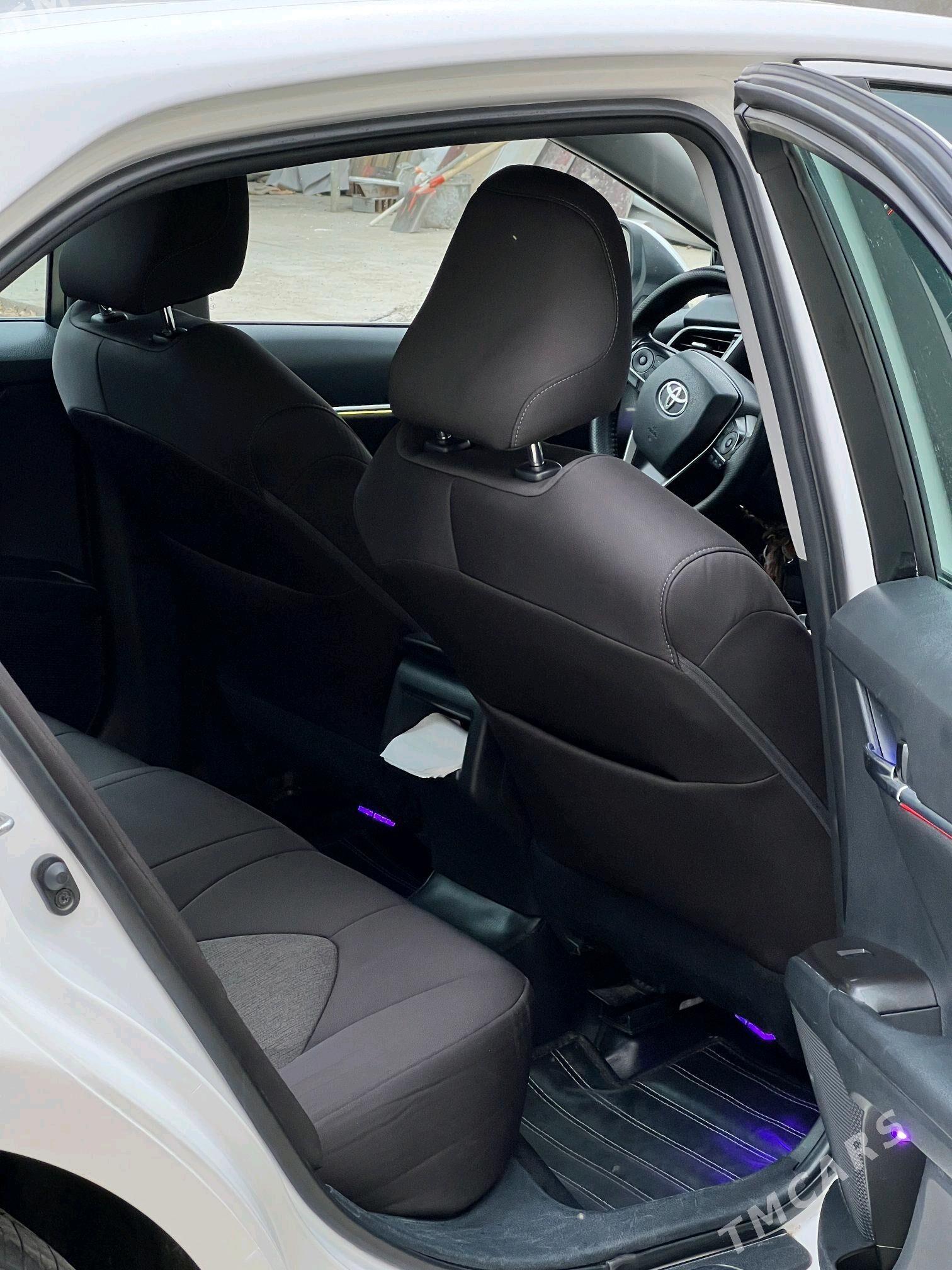 Toyota Camry 2021 - 275 000 TMT - Ашхабад - img 9