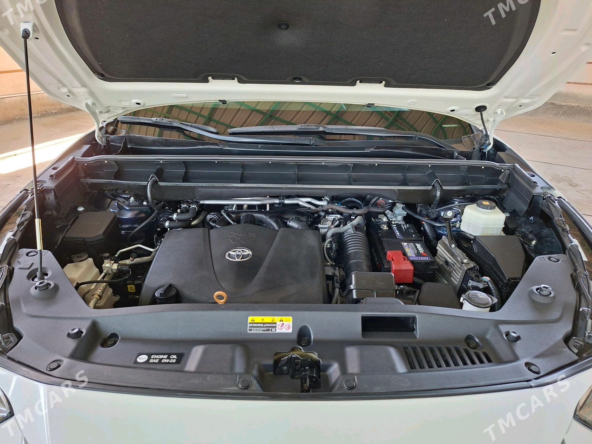 Toyota Highlander 2020 - 520 000 TMT - Дашогуз - img 9