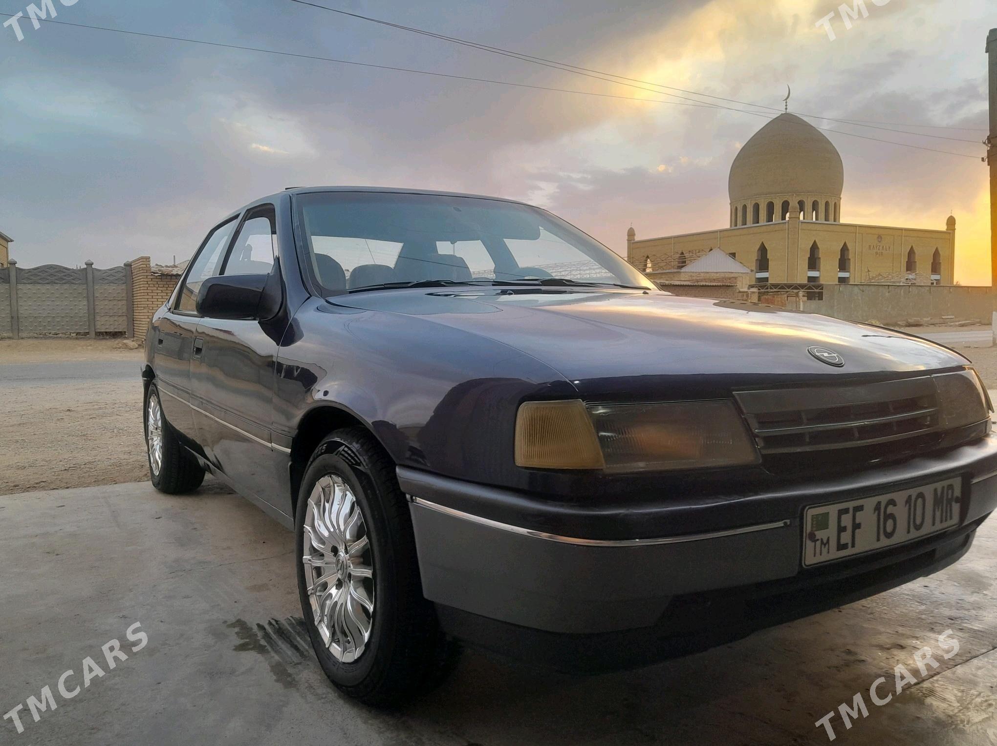 Opel Vectra 1992 - 33 000 TMT - Сакарчага - img 4