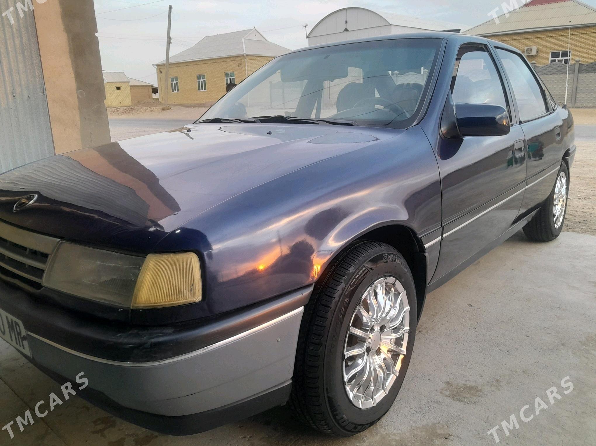 Opel Vectra 1992 - 33 000 TMT - Сакарчага - img 2