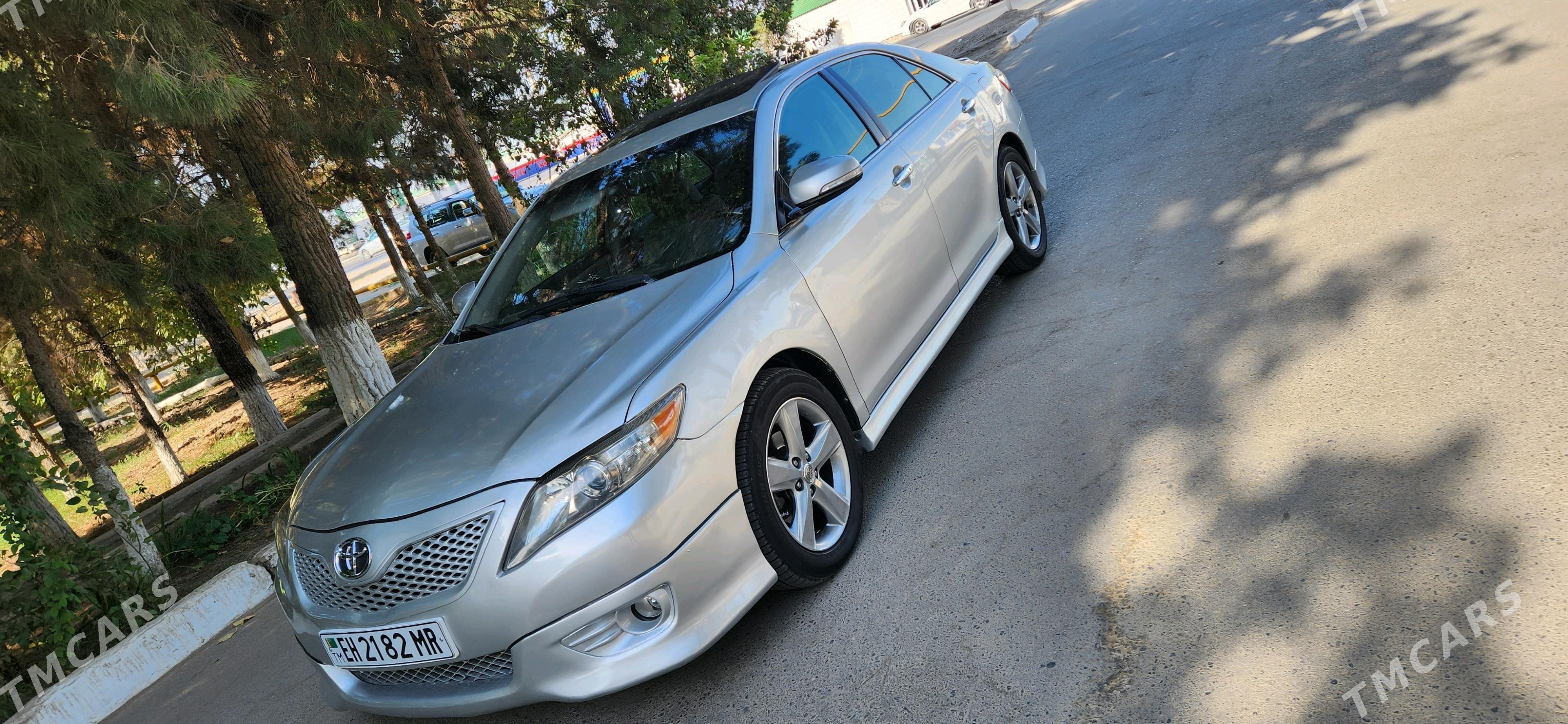 Toyota Camry 2010 - 200 000 TMT - Мары - img 4