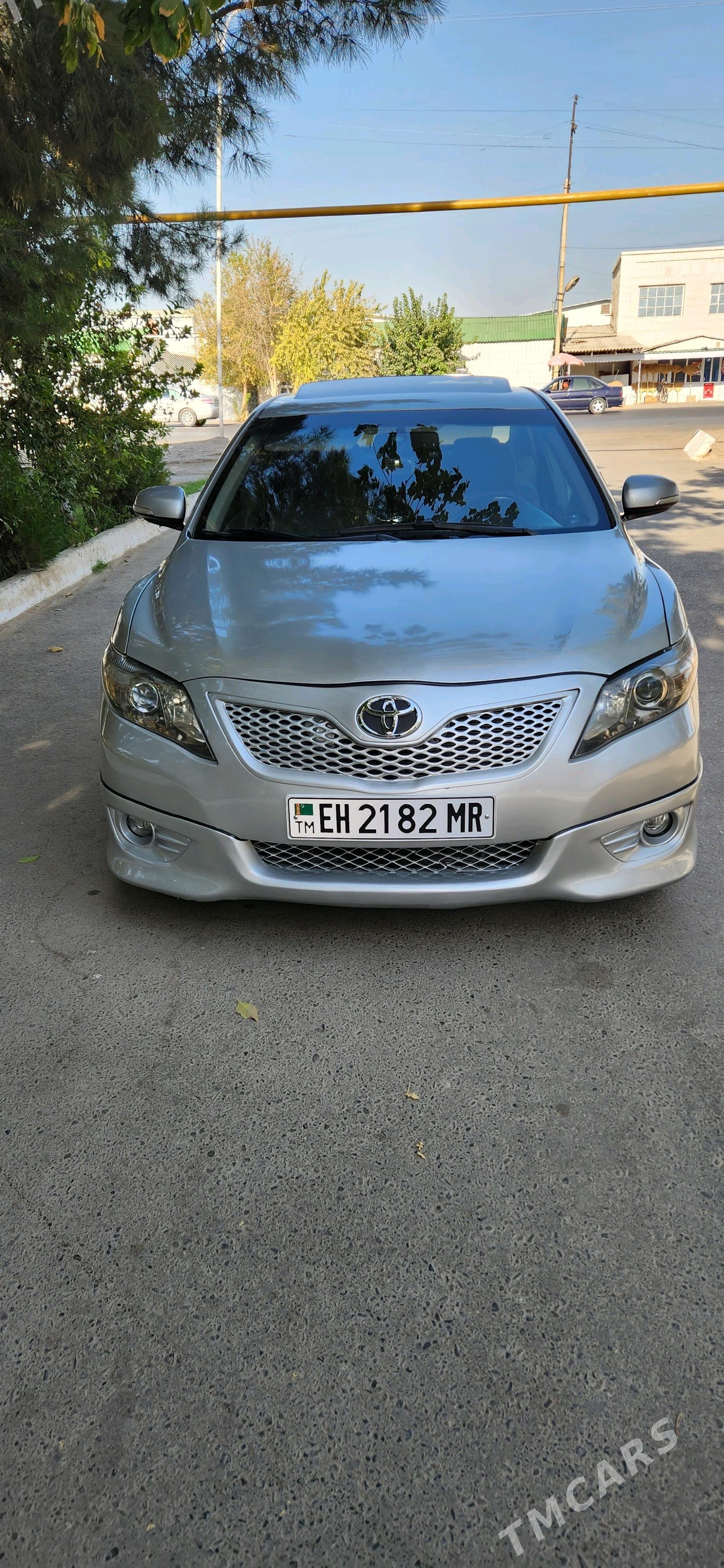 Toyota Camry 2010 - 200 000 TMT - Мары - img 2