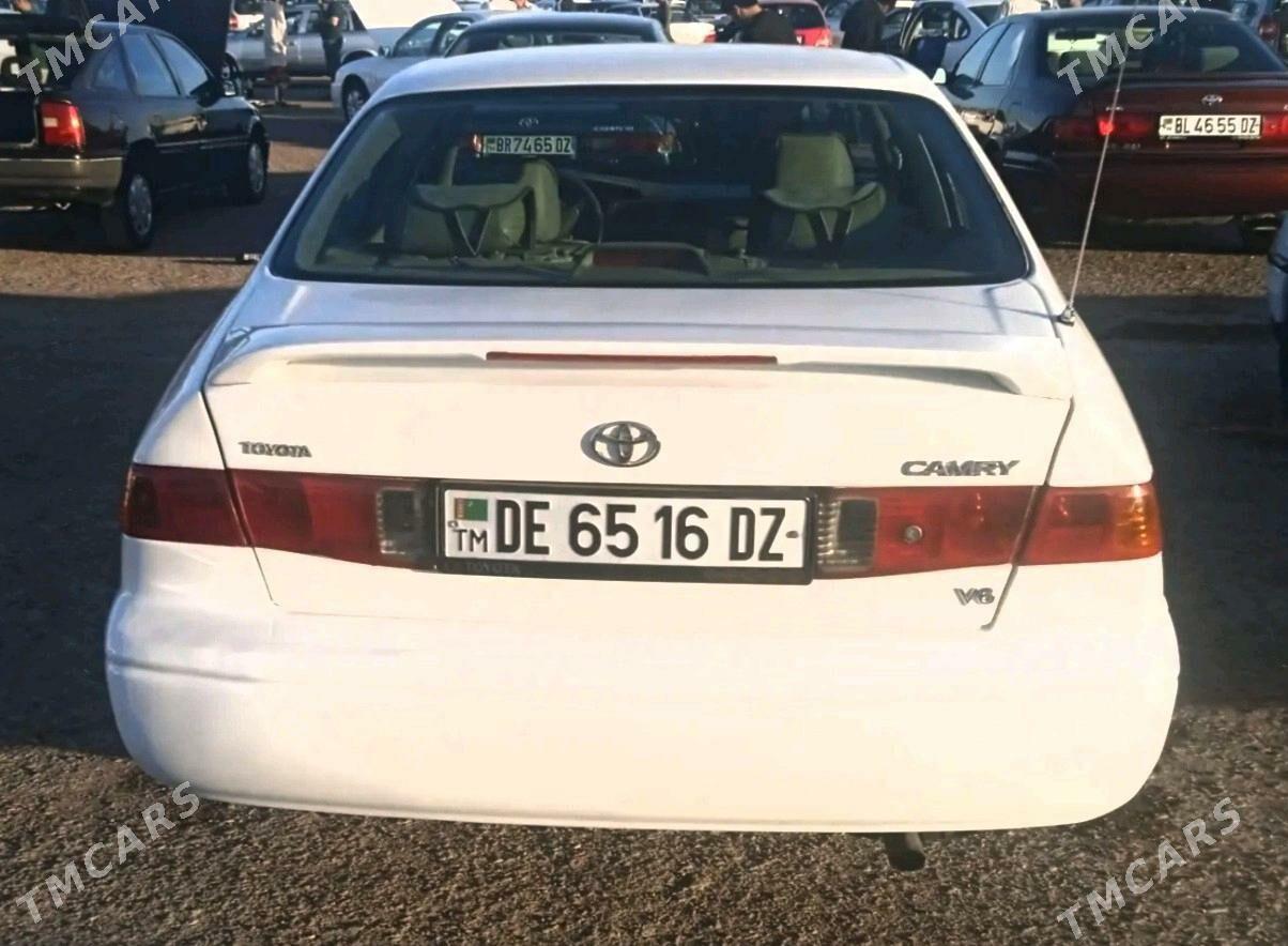 Toyota Camry 2000 - 140 000 TMT - Гороглы (Тагта) - img 2