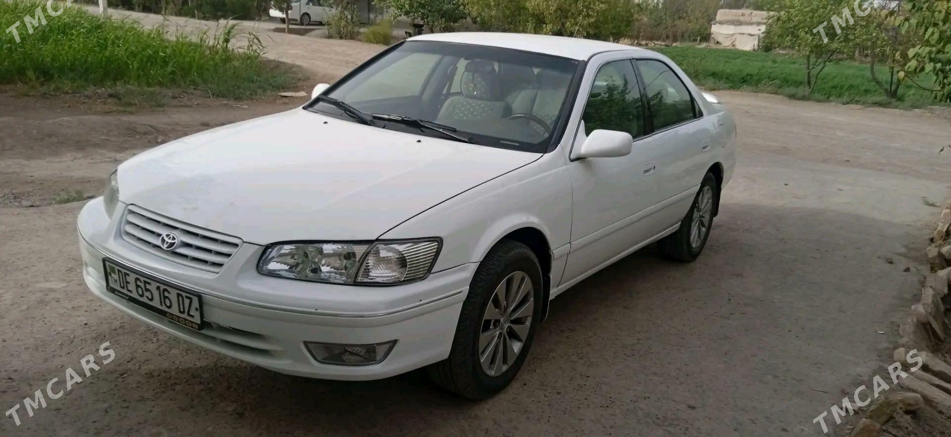 Toyota Camry 2000 - 140 000 TMT - Гороглы (Тагта) - img 7