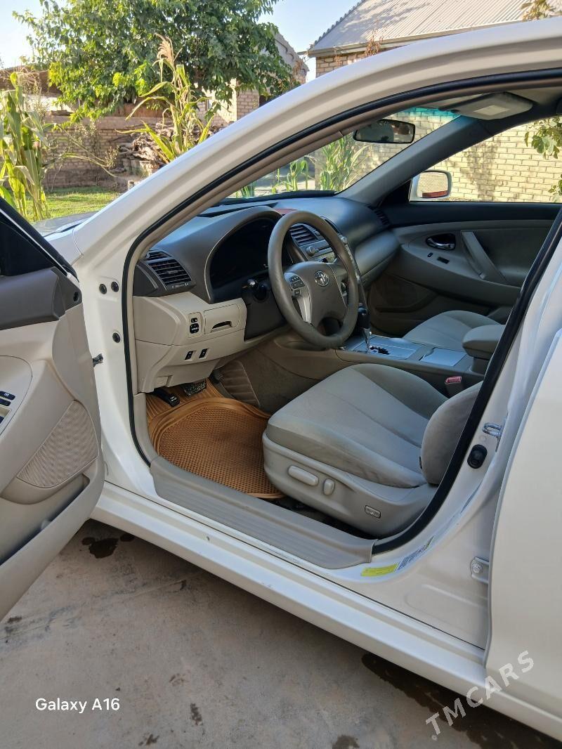 Toyota Camry 2011 - 180 000 TMT - Мары - img 5