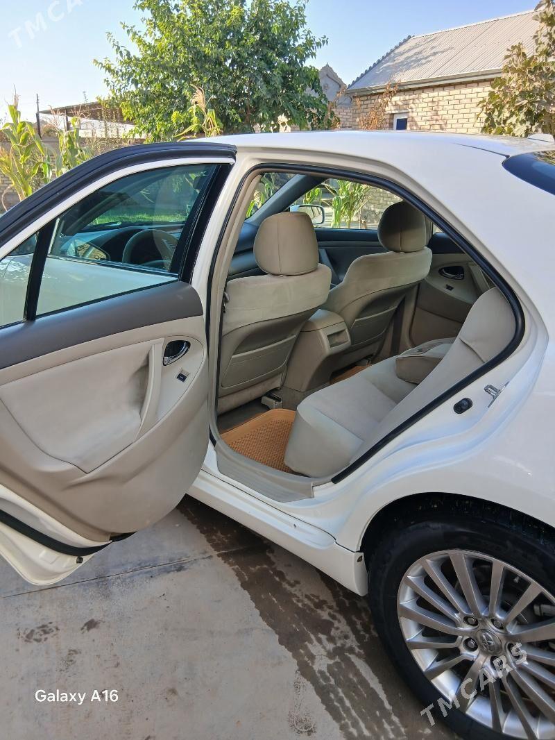 Toyota Camry 2011 - 180 000 TMT - Мары - img 8