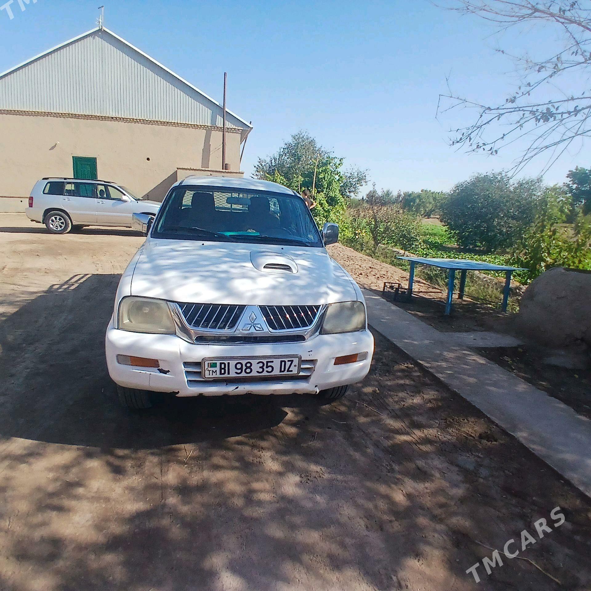 Mitsubishi L200 2006 - 70 000 TMT - Köneürgenç - img 5