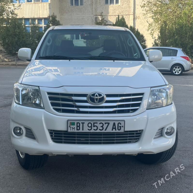 Toyota Hilux 2012 - 280 000 TMT - Parahat 2 - img 5