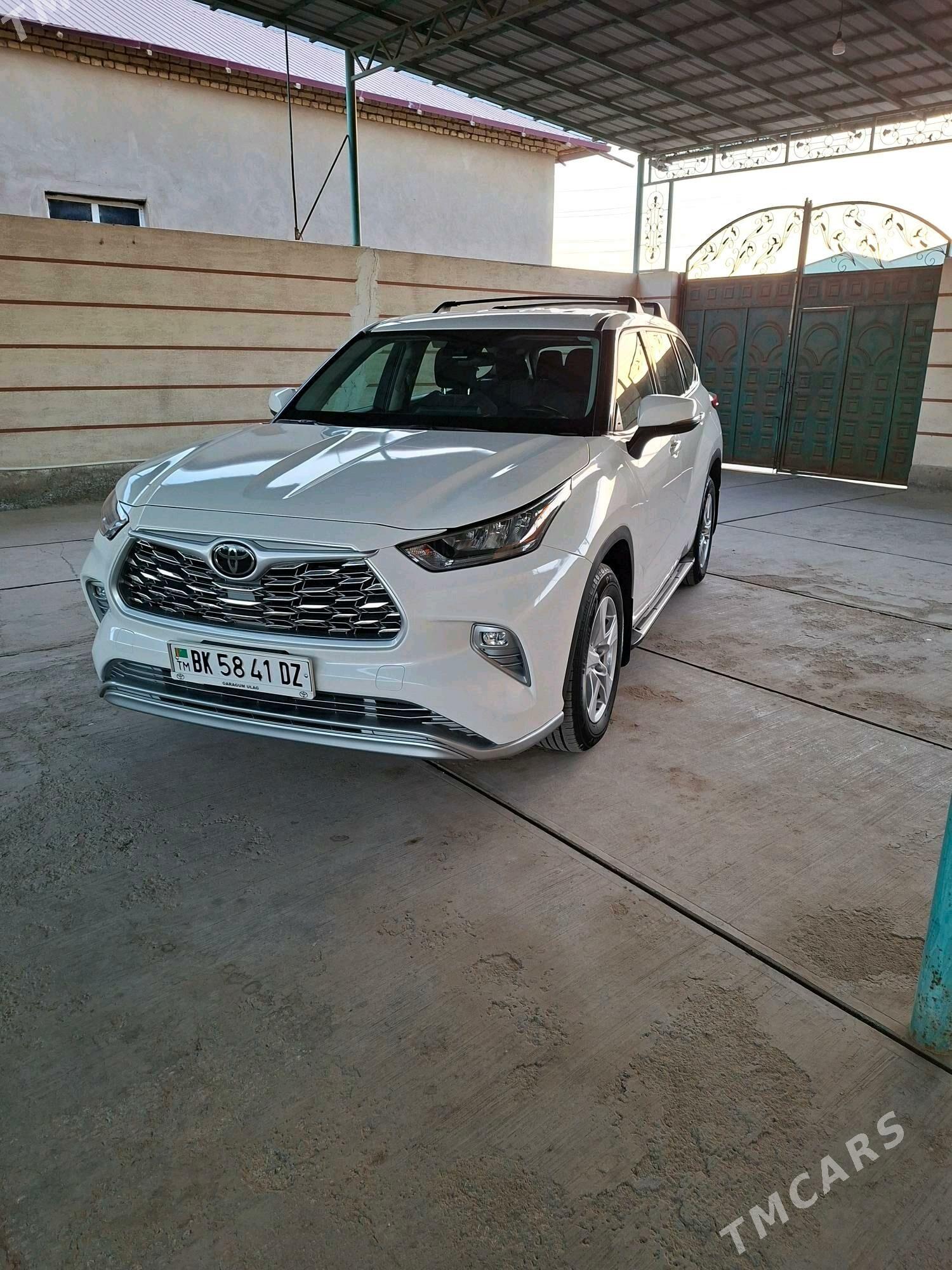 Toyota Highlander 2020 - 520 000 TMT - Дашогуз - img 11