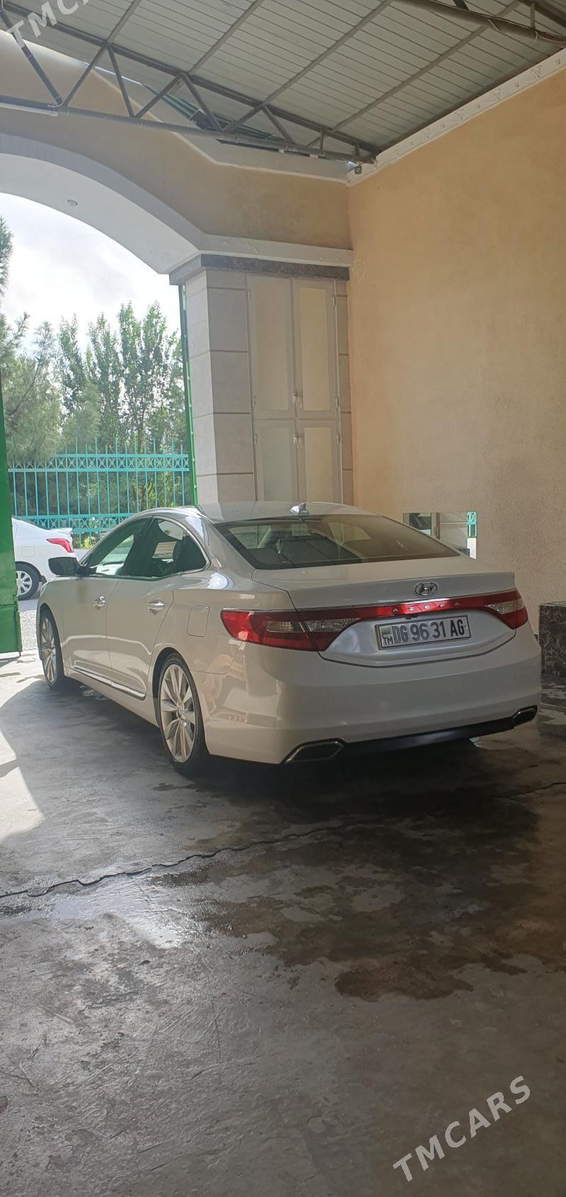 Hyundai Azera 2016 - 240 000 TMT - Büzmeýin - img 2