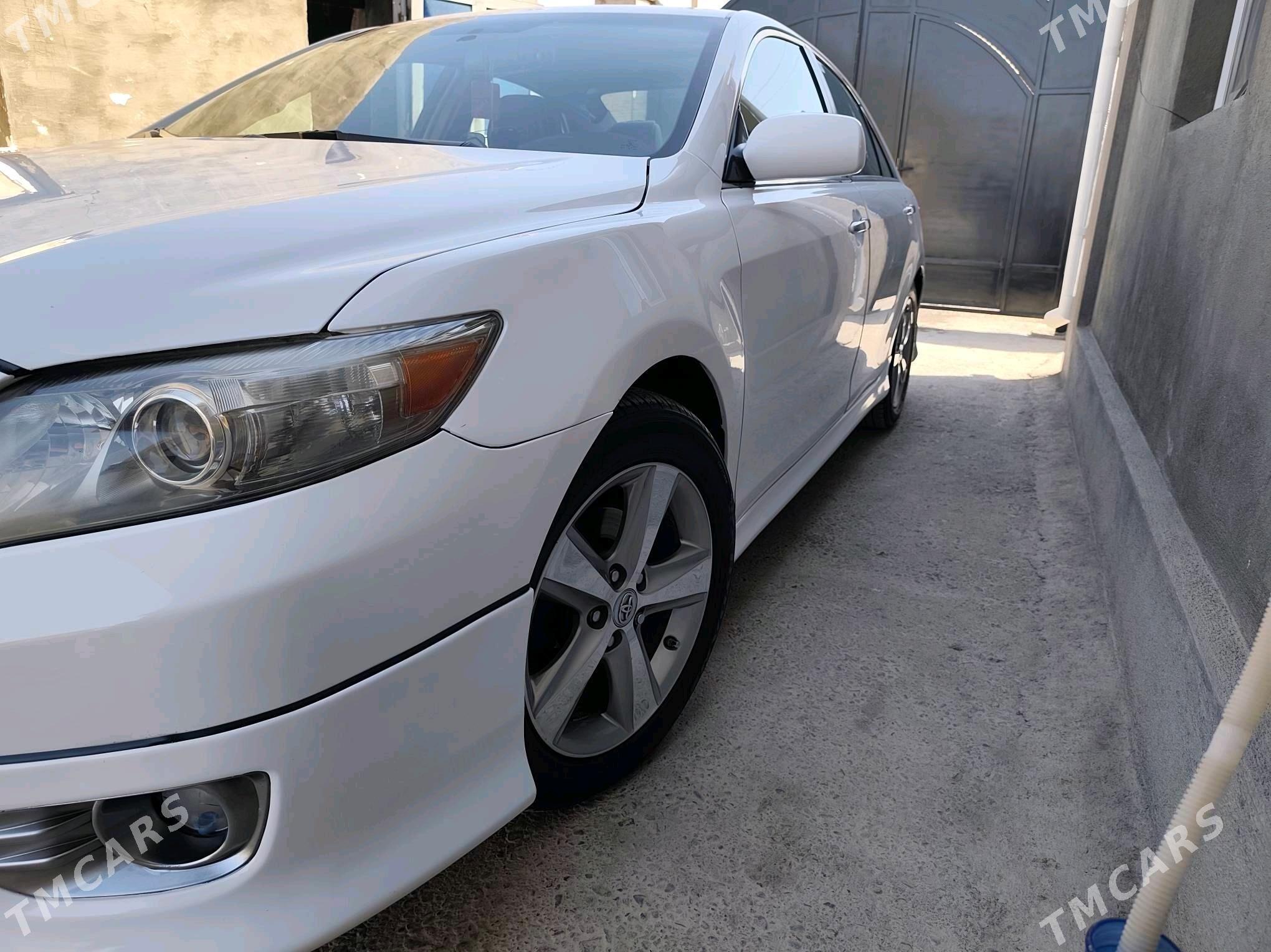 Toyota Camry 2010 - 194 000 TMT - Мары - img 2