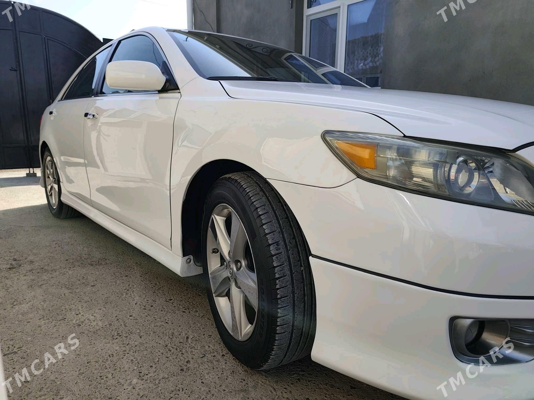 Toyota Camry 2010 - 194 000 TMT - Мары - img 5