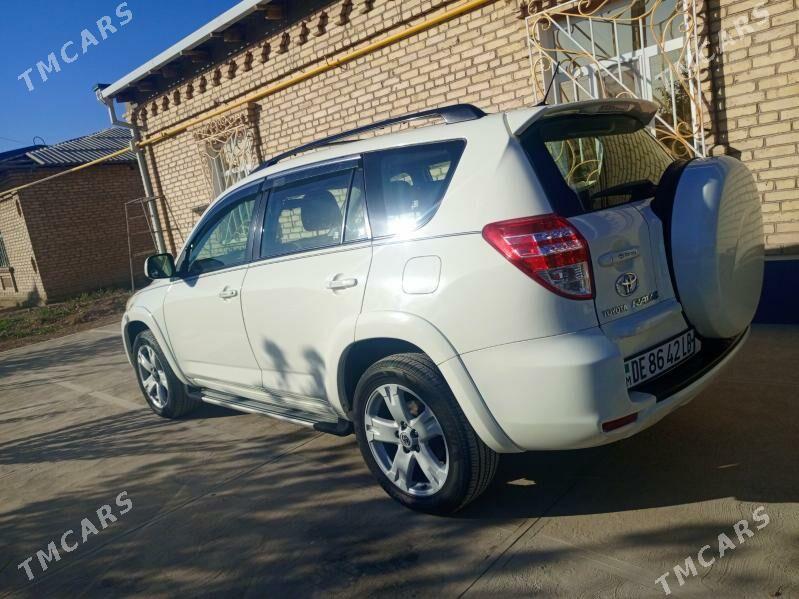 Toyota RAV4 2012 - 240 000 TMT - Dänew - img 7