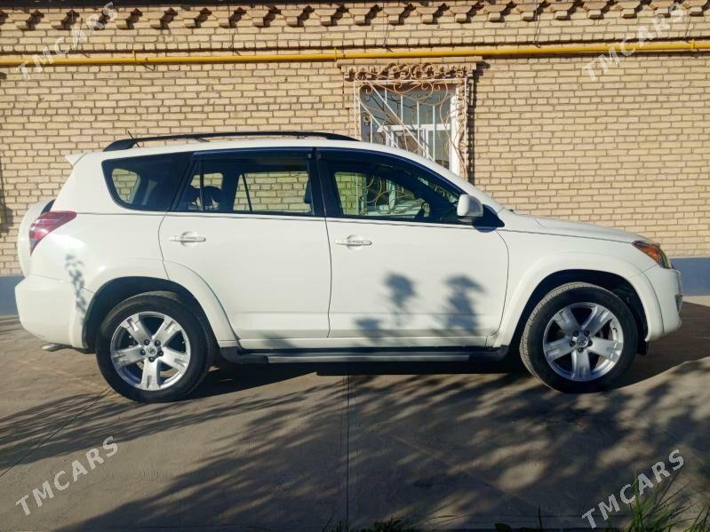 Toyota RAV4 2012 - 240 000 TMT - Dänew - img 9