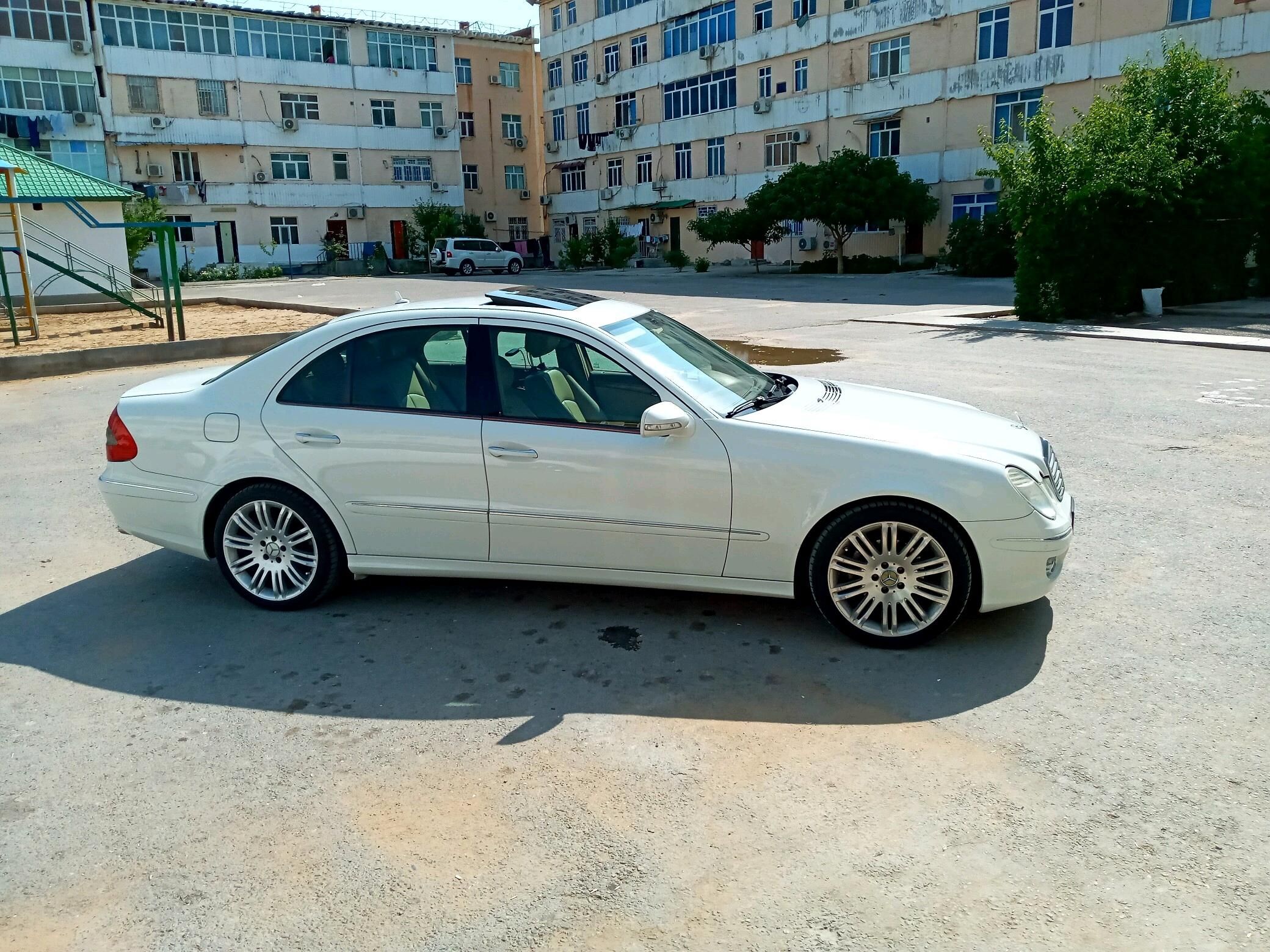 Mercedes-Benz E280 2008 - 175 000 TMT - Бузмеин - img 6