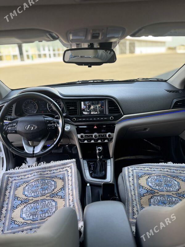 Hyundai Elantra 2019 - 230 000 TMT - Aşgabat - img 7