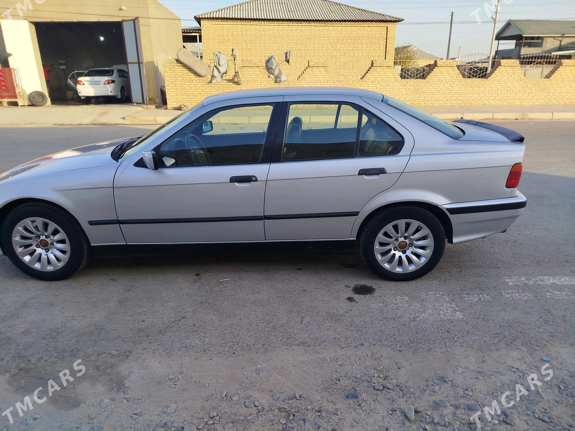 BMW 320 1991 - 40 000 TMT - Мары - img 6
