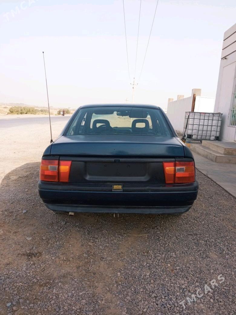 Opel Vectra 1992 - 30 000 TMT - Мары - img 6