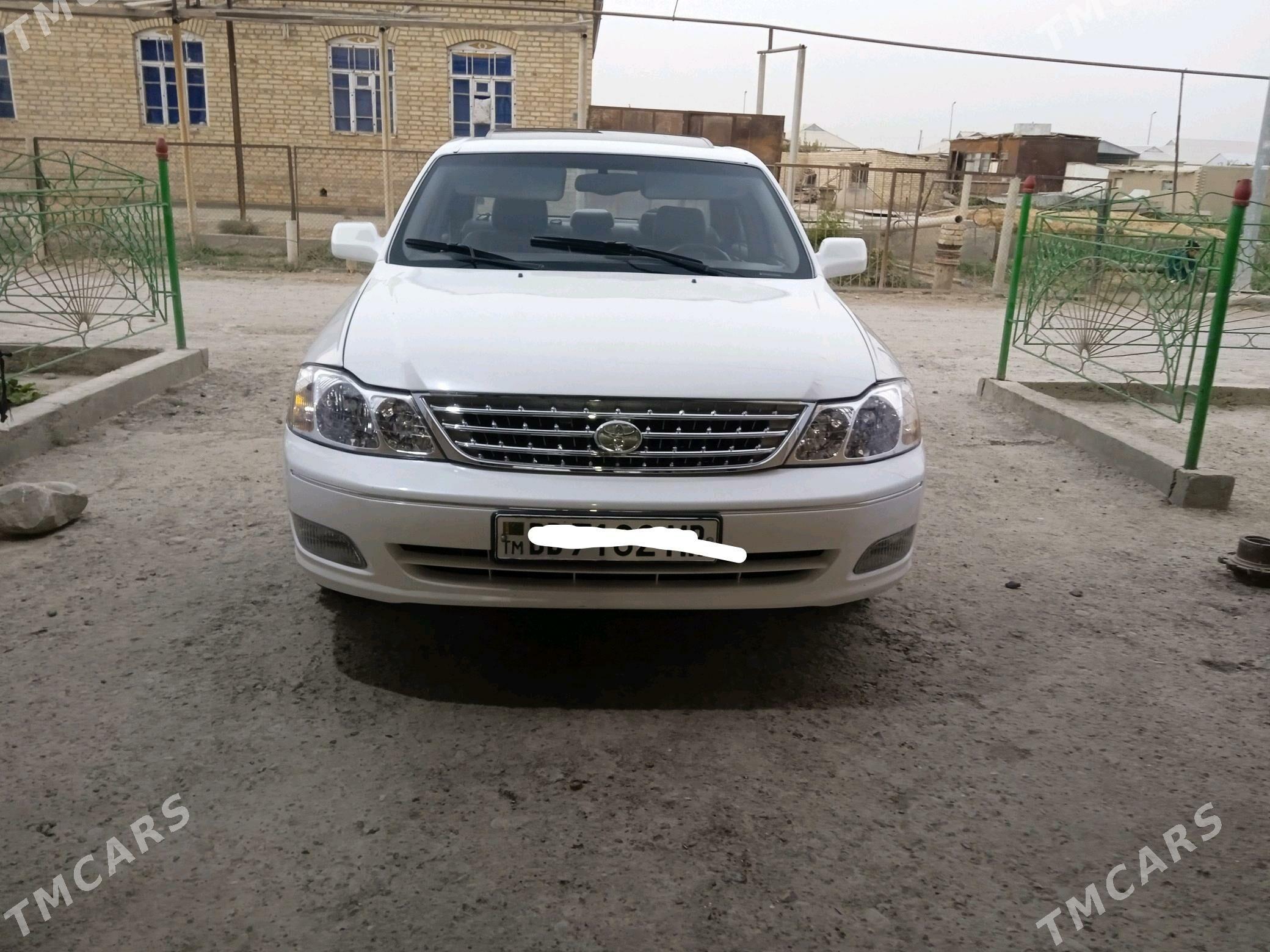 Toyota Avalon 2002 - 170 000 TMT - Мургап - img 4