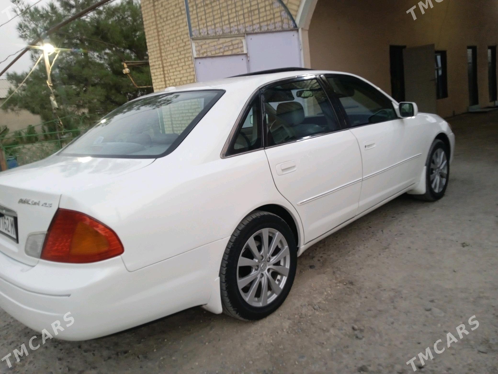 Toyota Avalon 2002 - 170 000 TMT - Мургап - img 3