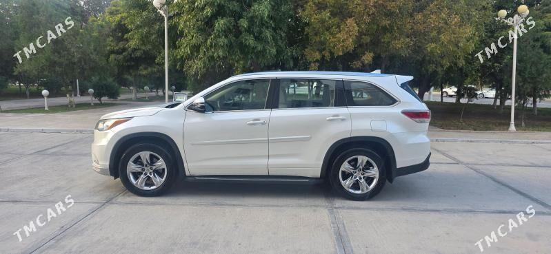 Toyota Highlander 2015 - 465 000 TMT - Хитровка - img 3
