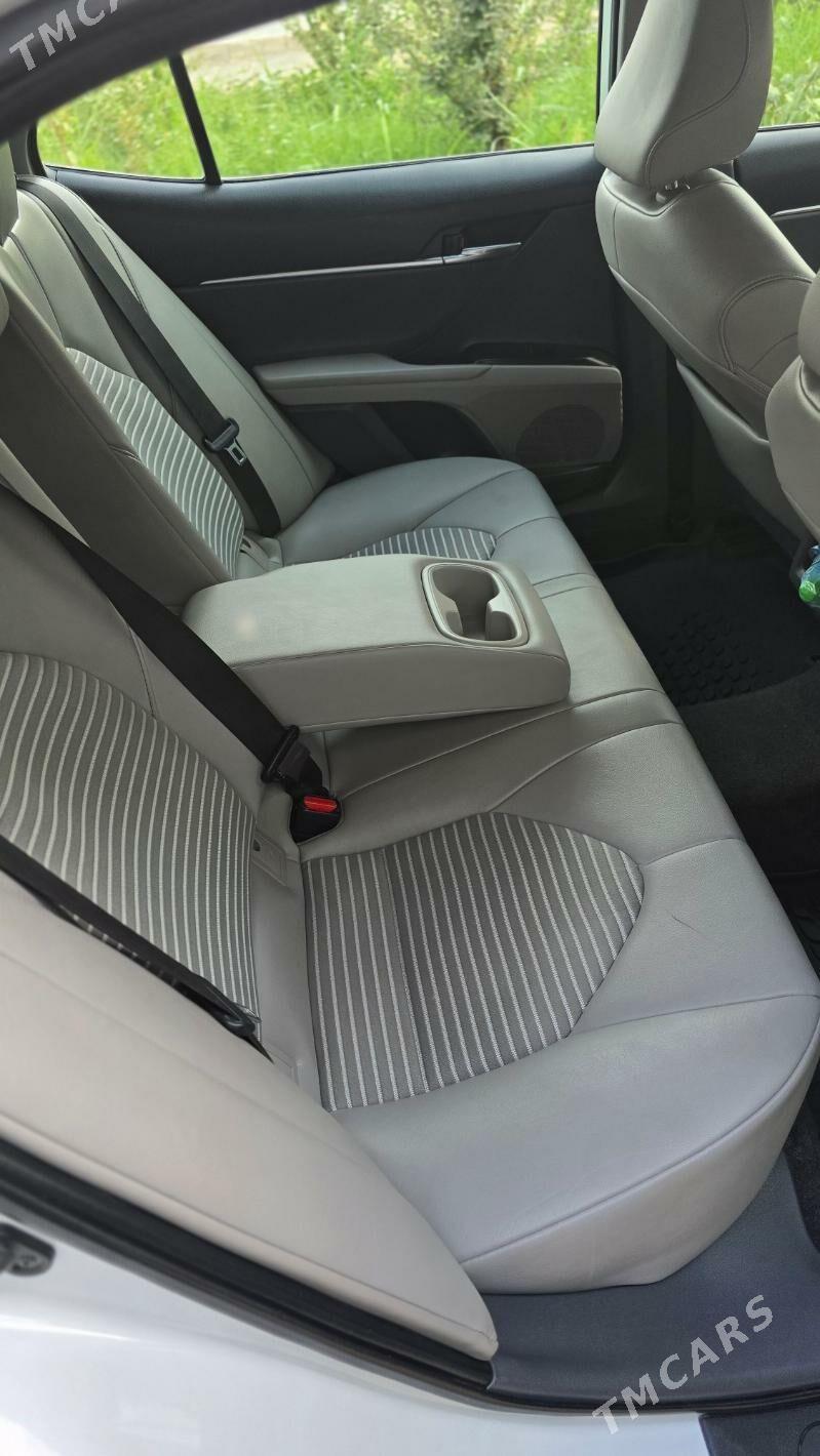 Toyota Camry 2021 - 330 000 TMT - Baýramaly - img 4