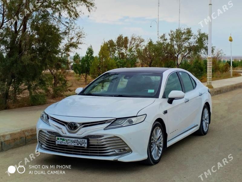 Toyota Camry 2018 - 300 000 TMT - Балканабат - img 4