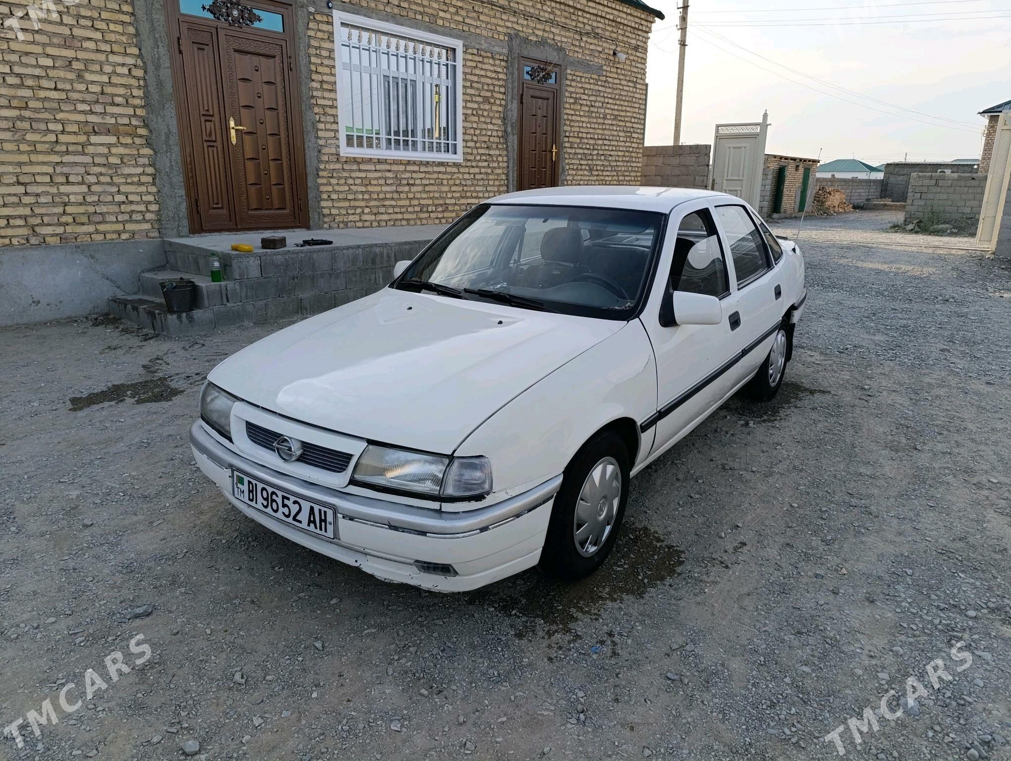 Opel Vectra 1991 - 34 000 TMT - Бахарден - img 4