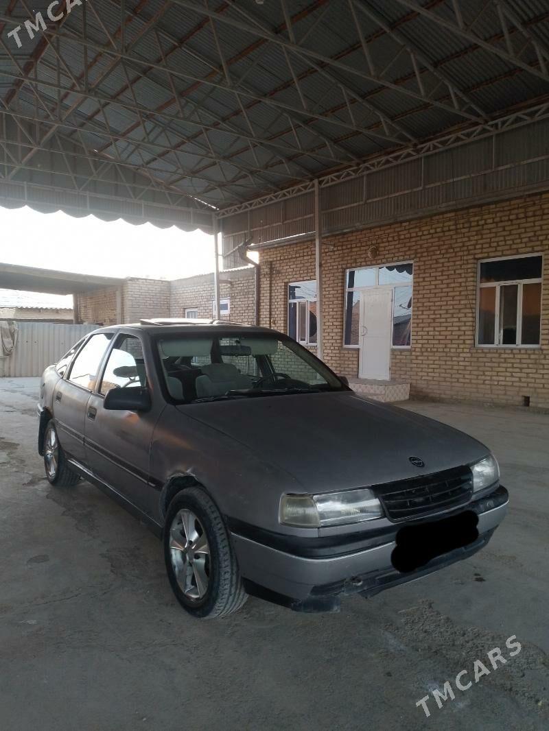 Opel Vectra 1991 - 18 000 TMT - Мары - img 3