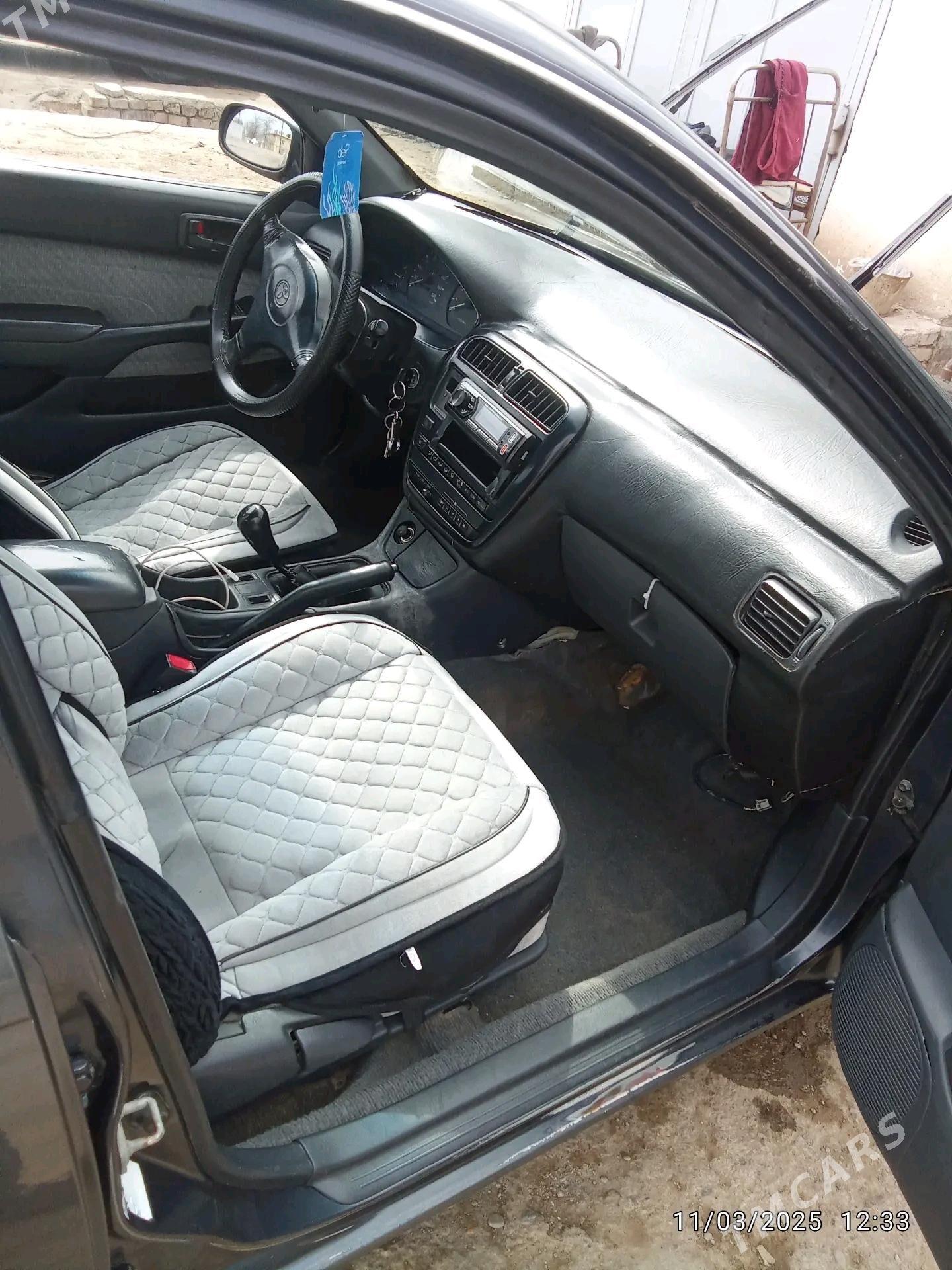 Toyota Carina 1994 - 55 000 TMT - Ёлётен - img 5