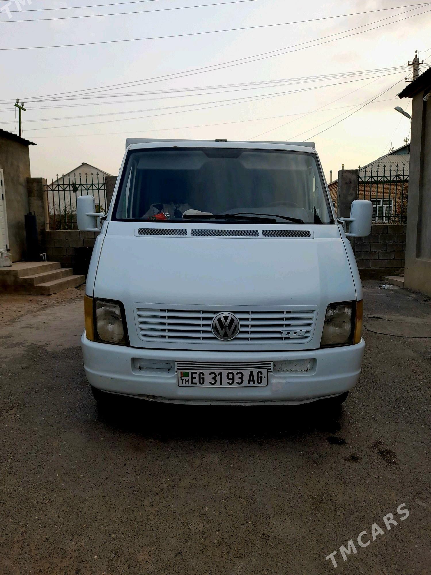 Volkswagen Transporter 2002 - 320 000 TMT - Гёкдже - img 2