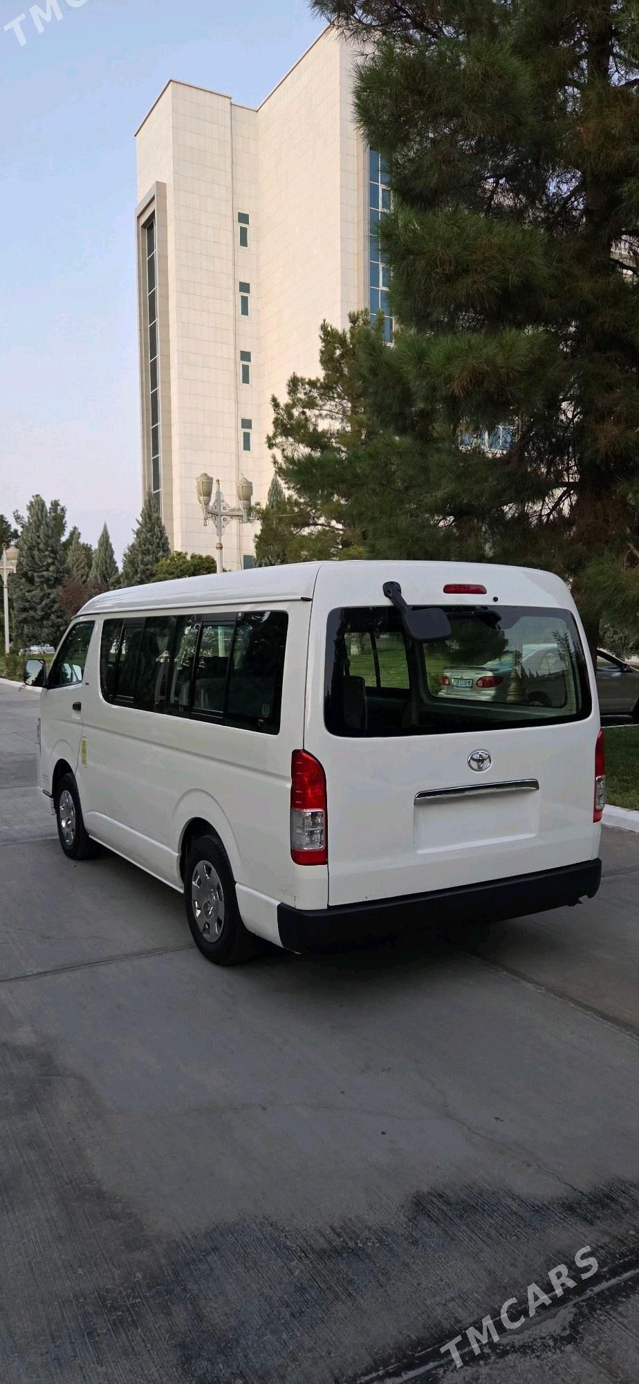 Toyota Hiace 2006 - 300 000 TMT - Mary - img 3