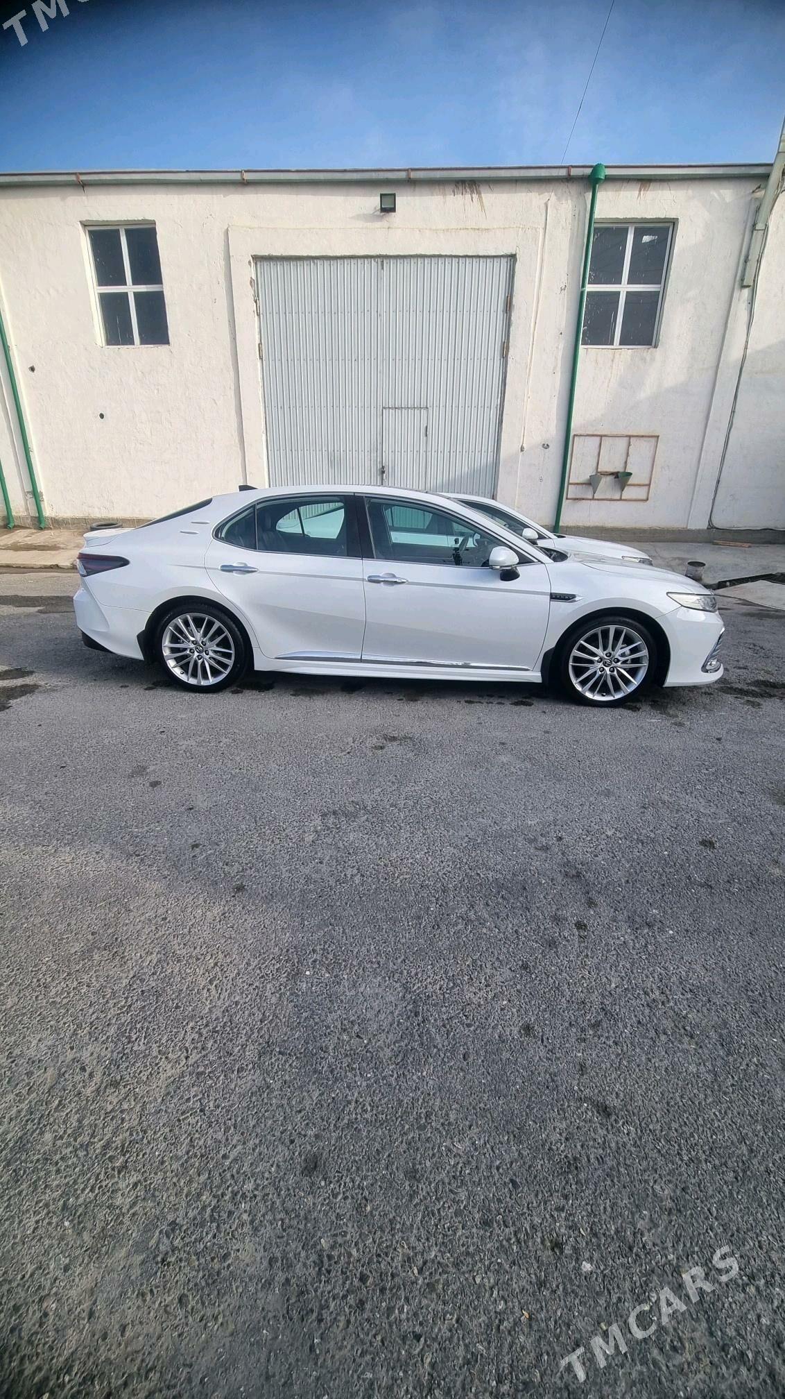 Toyota Camry 2021 - 445 000 TMT - Гёкдже - img 2