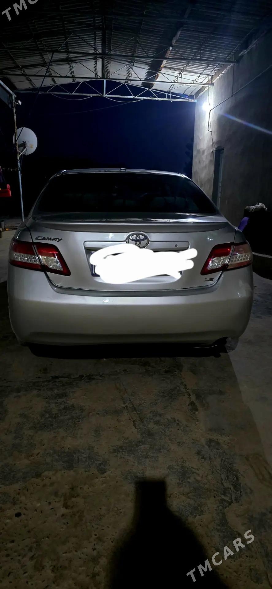 Toyota Camry 2010 - 170 000 TMT - Тагтабазар - img 2