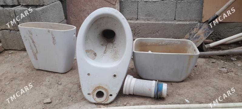 Unitaz - Бузмеин - img 1