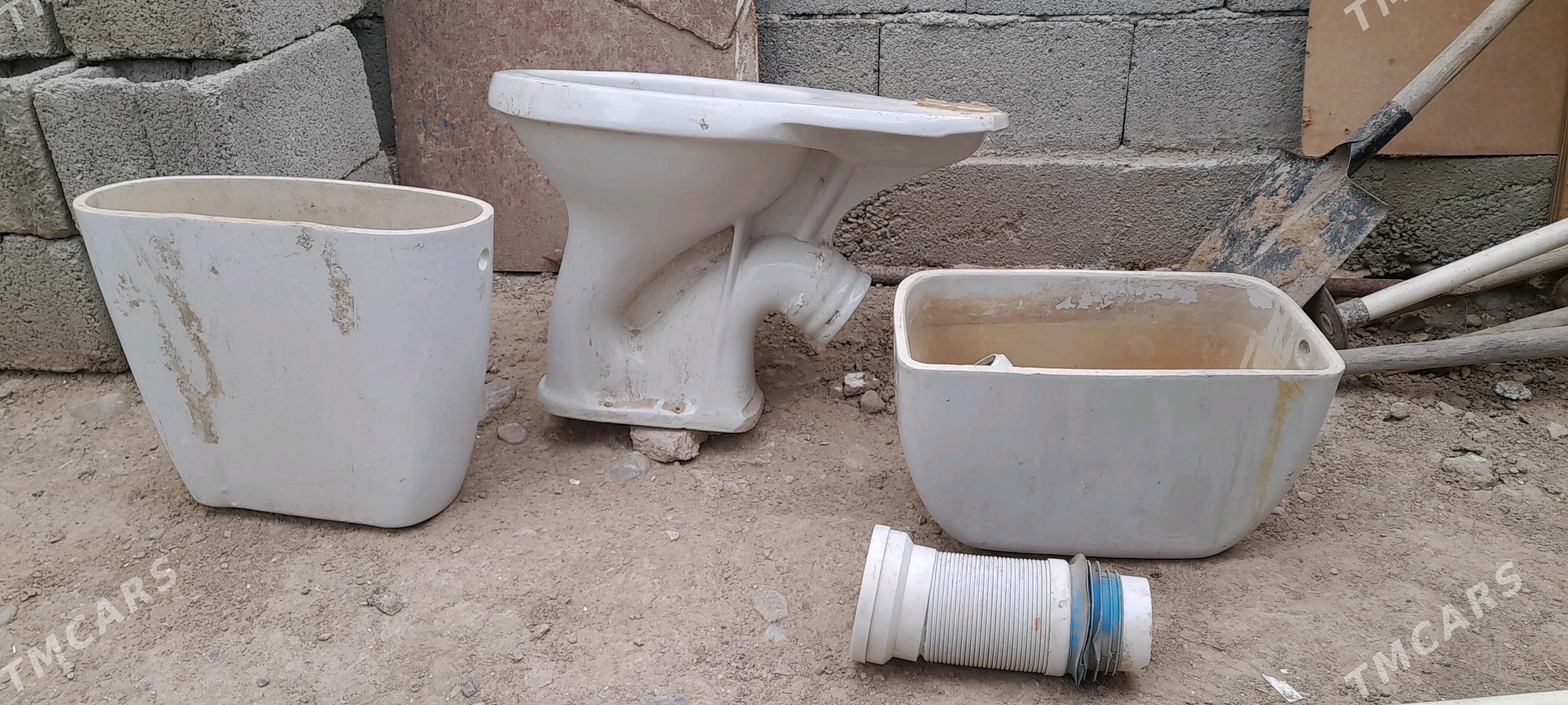 Unitaz - Бузмеин - img 2