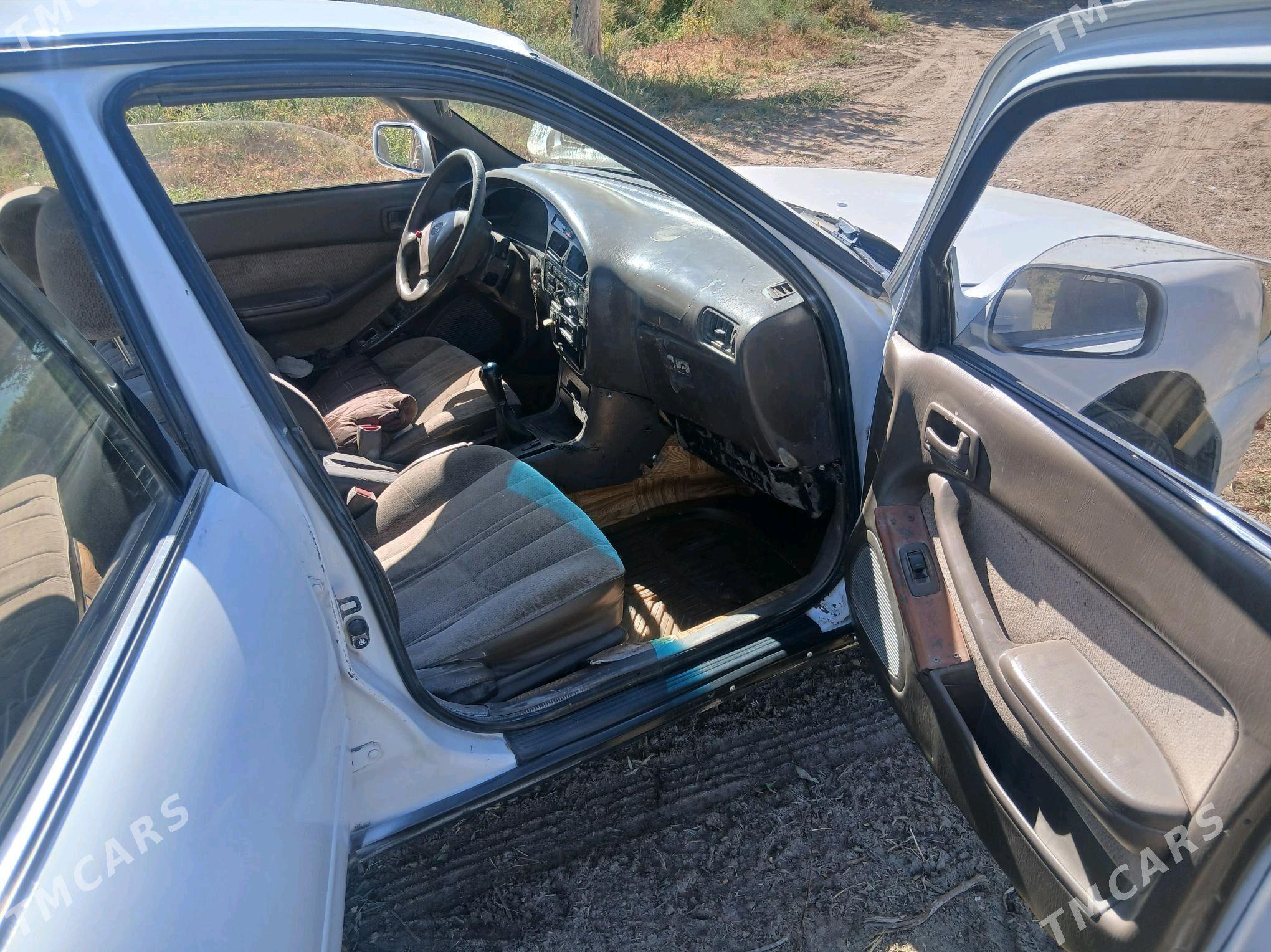 Toyota Camry 1993 - 70 000 TMT - Türkmenbaşy etr. - img 4