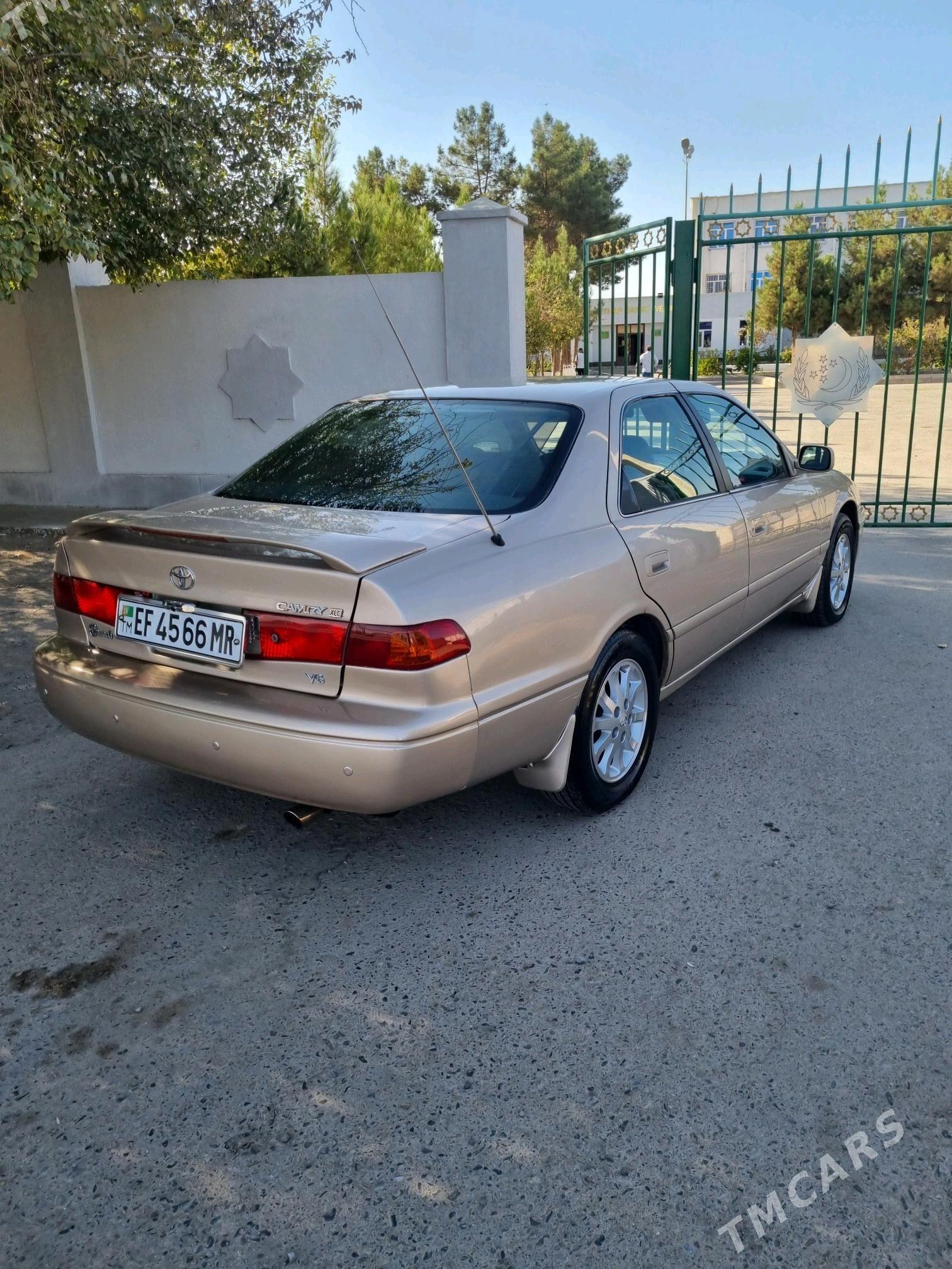 Toyota Camry 2000 - 173 000 TMT - Мары - img 4