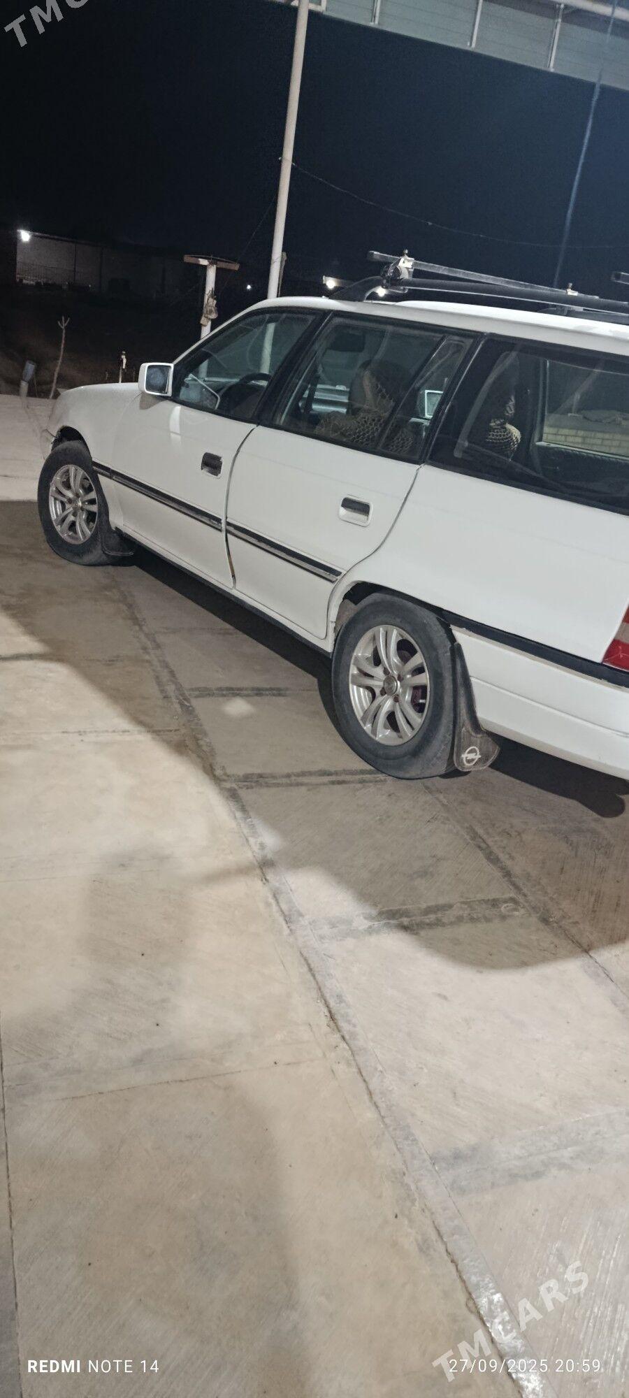 Opel Astra 1992 - 45 000 TMT - Мары - img 3