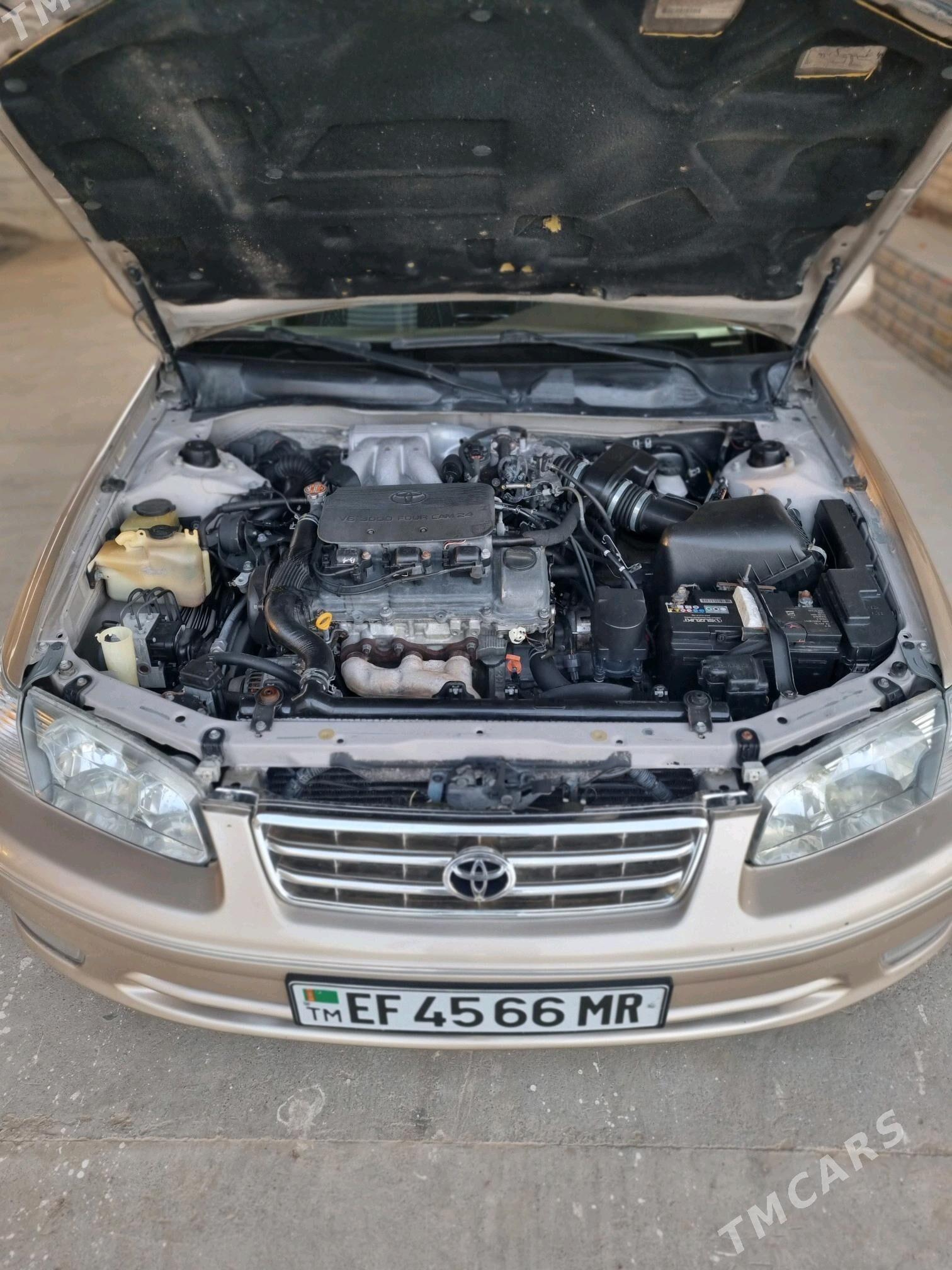 Toyota Camry 2000 - 173 000 TMT - Мары - img 9