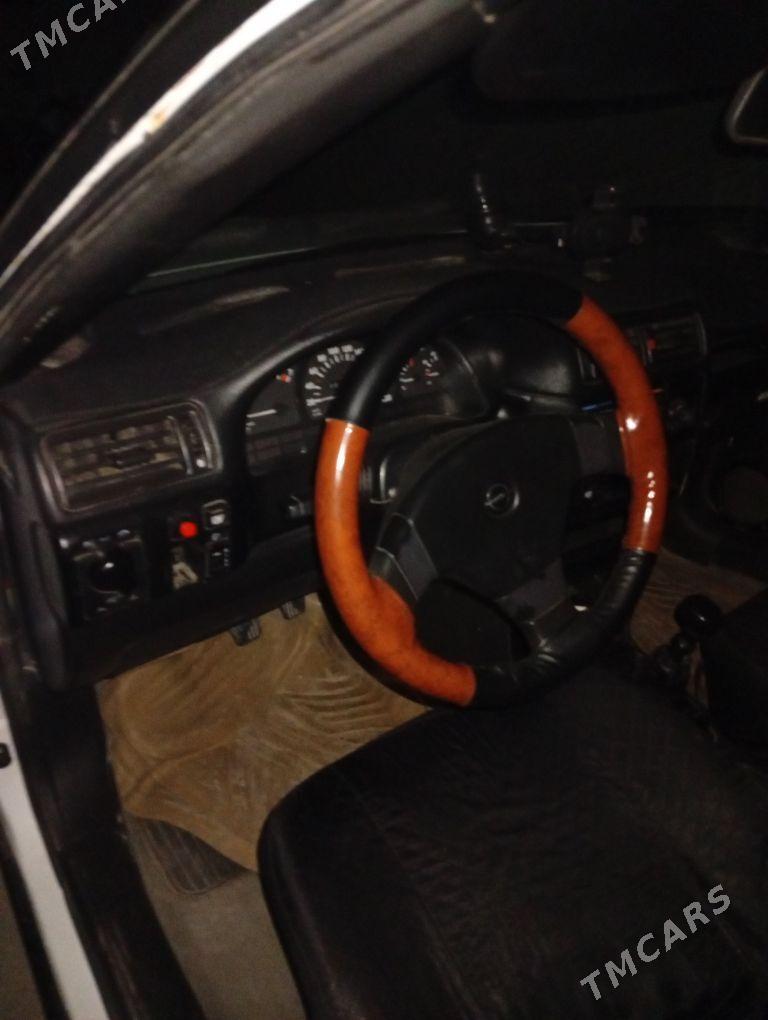 Opel Vectra 1991 - 30 000 TMT - Дянев - img 10