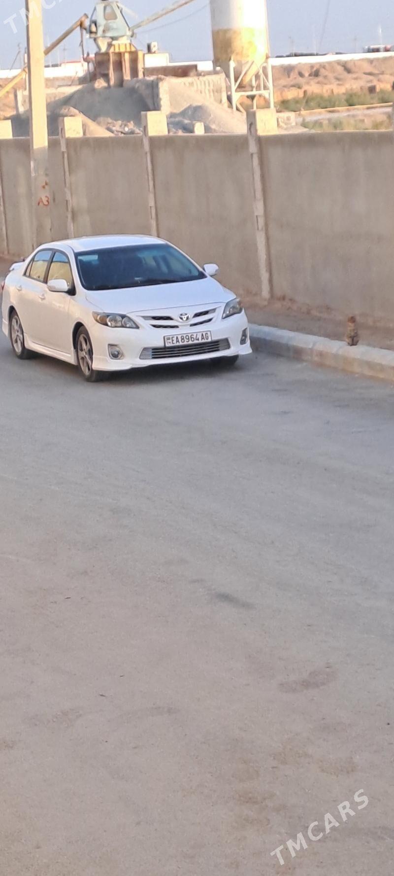 Toyota Corolla 2011 - 180 000 TMT - Ашхабад - img 7
