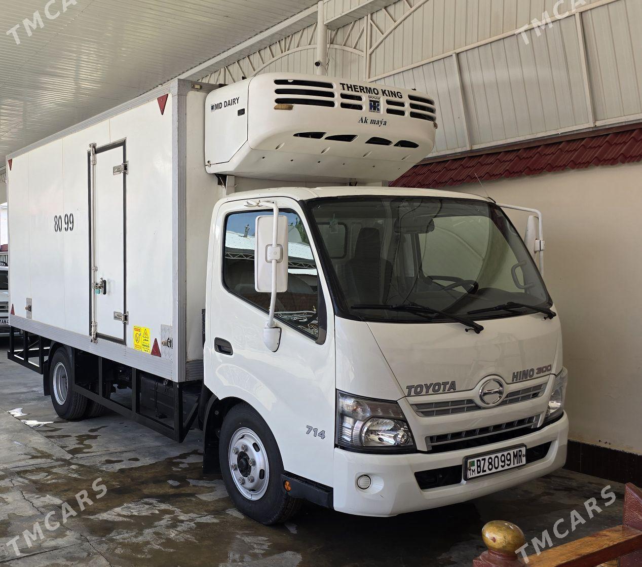 Mitsubishi Canter 2020 - 550 000 TMT - Ýolöten - img 4