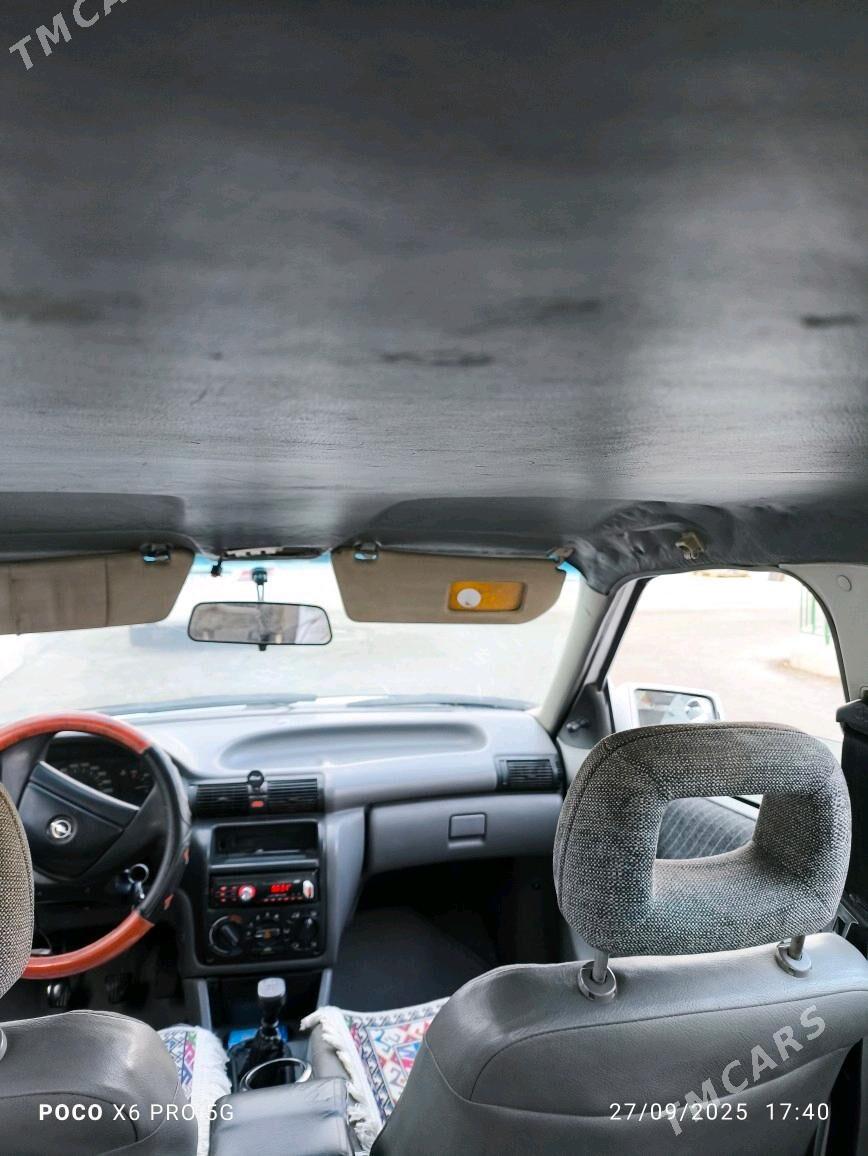 Opel Astra 1992 - 35 000 TMT - Теджен - img 5