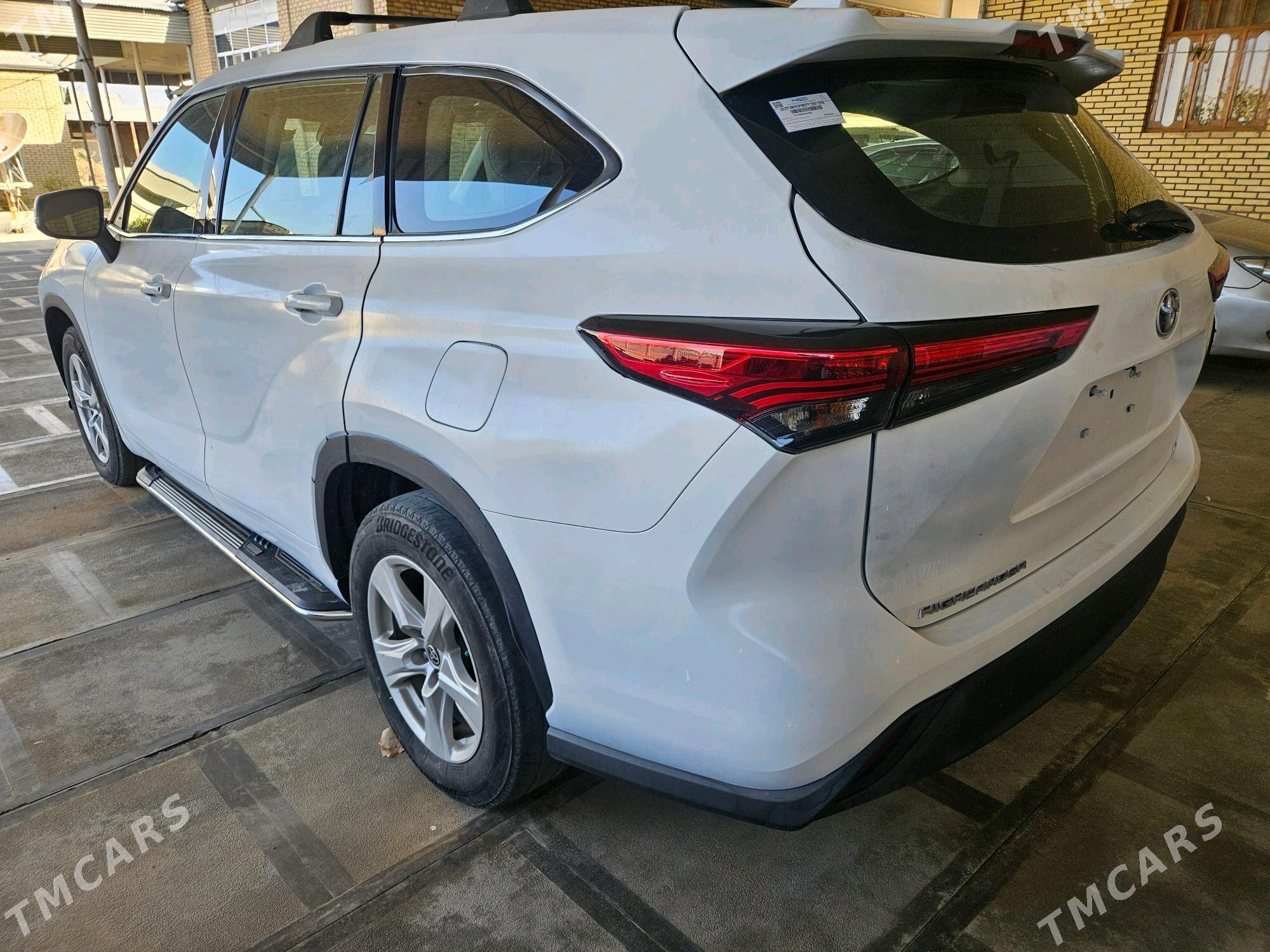 Toyota Highlander 2022 - 465 000 TMT - Мары - img 2