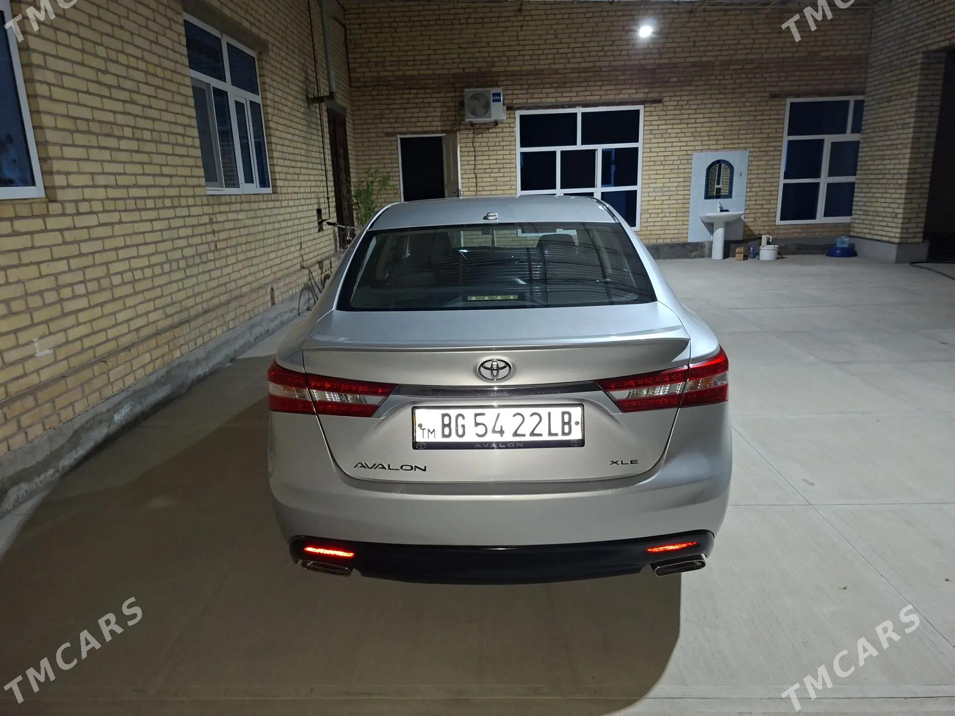 Toyota Avalon 2014 - 330 000 TMT - Саят - img 5