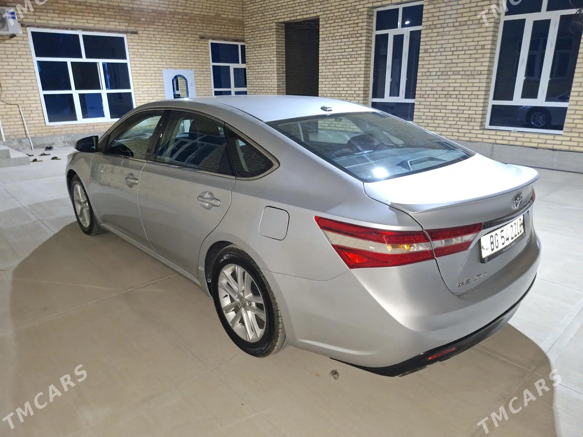 Toyota Avalon 2014 - 330 000 TMT - Саят - img 2