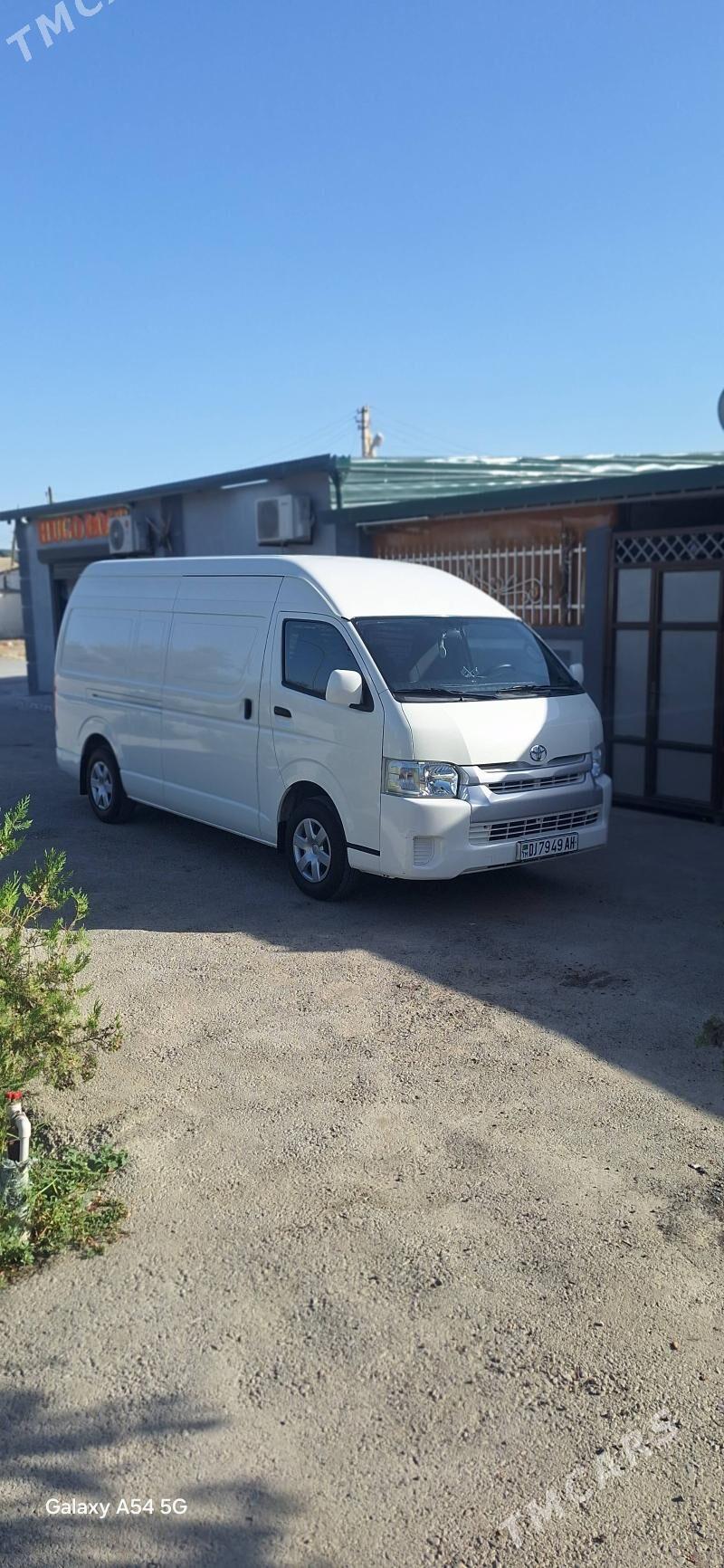Toyota Hiace 2023 - 500 000 TMT - Гёкдепе - img 2