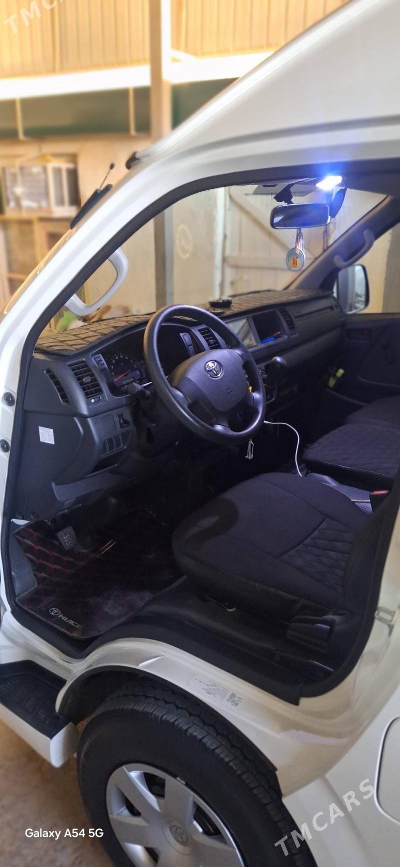 Toyota Hiace 2023 - 500 000 TMT - Гёкдепе - img 4
